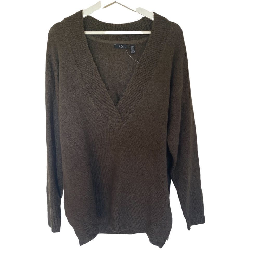 RDI Nordstrom burnt olive green v neck sweater NEW medium